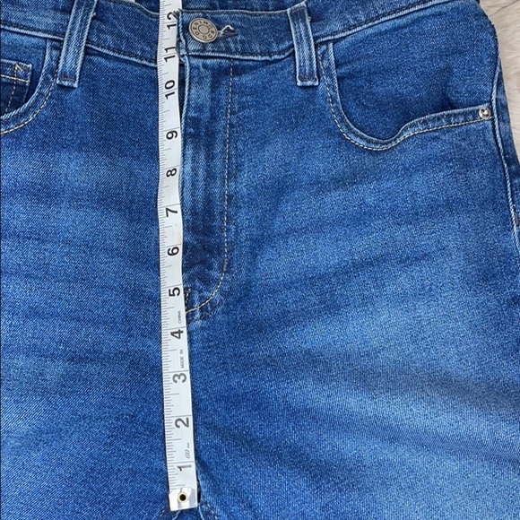 BDG•JEANS - Picture 8 of 12
